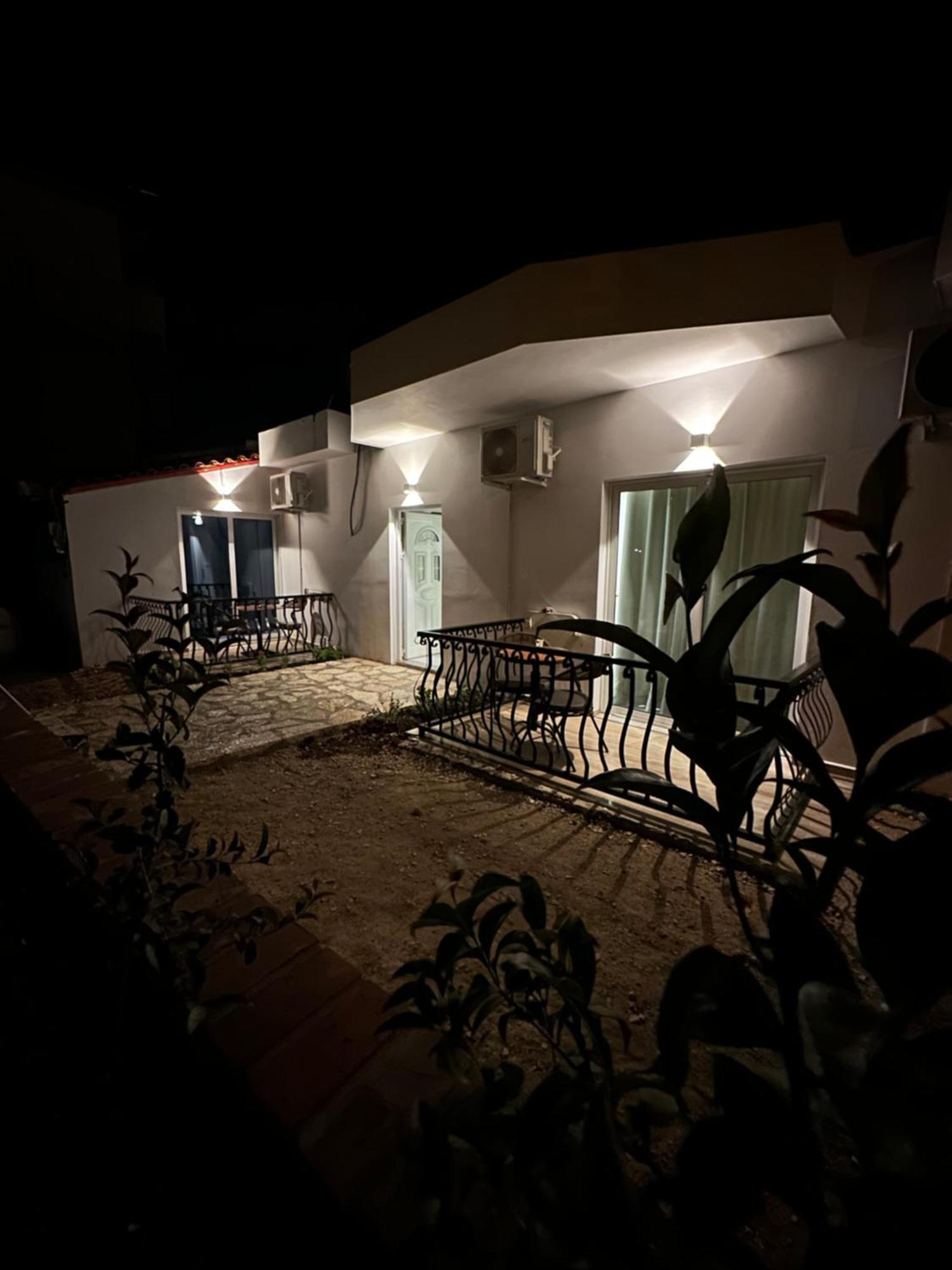 Fiore Rooms 2 คซามิล ภายนอก รูปภาพ